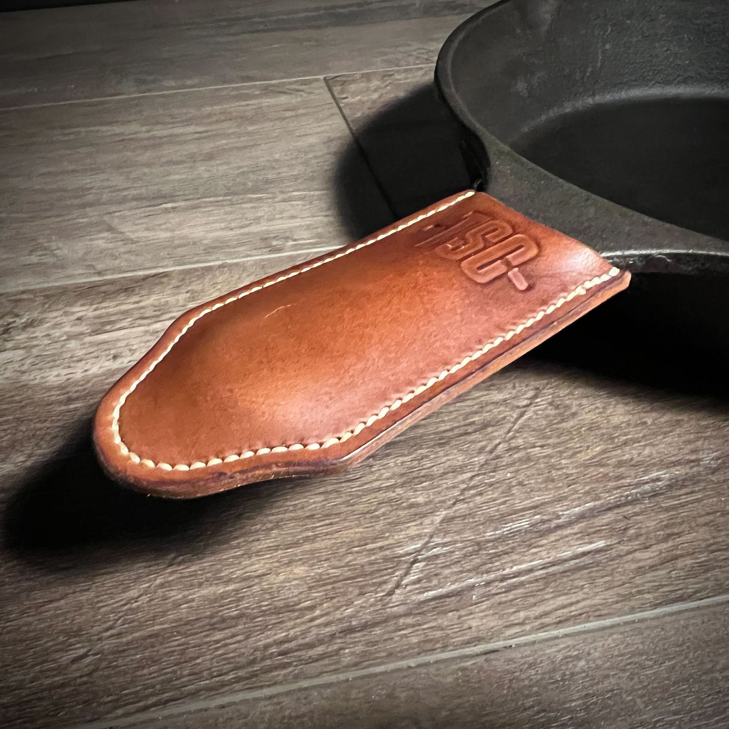 The Strength Co. Leather Pot Holder